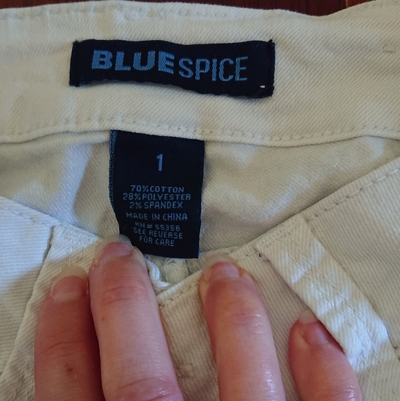 White Jeans - Picture 3 of 3